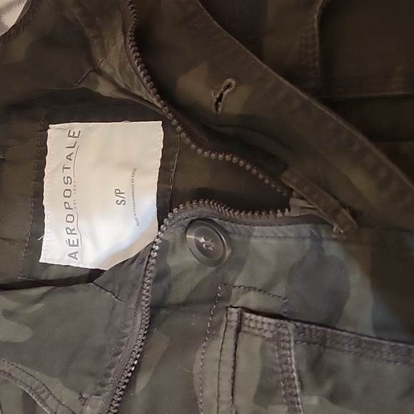 Mens or womans army jacket -Aeropostale, sm. - Picture 4 of 6